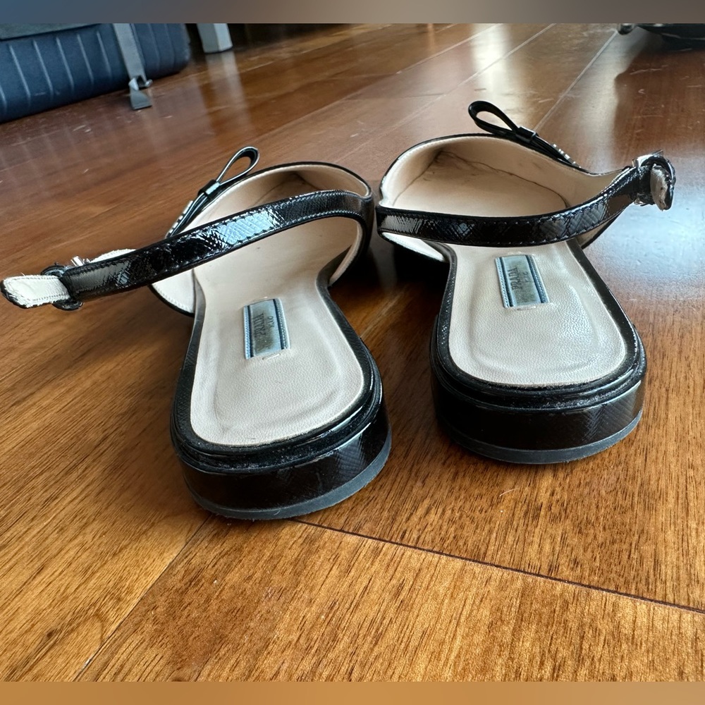 Prada flats - Picture 10 of 16